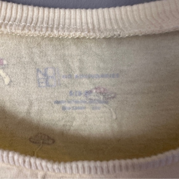 No boundaries tie dye knot front mushroom tshirt - Picture 3 of 4